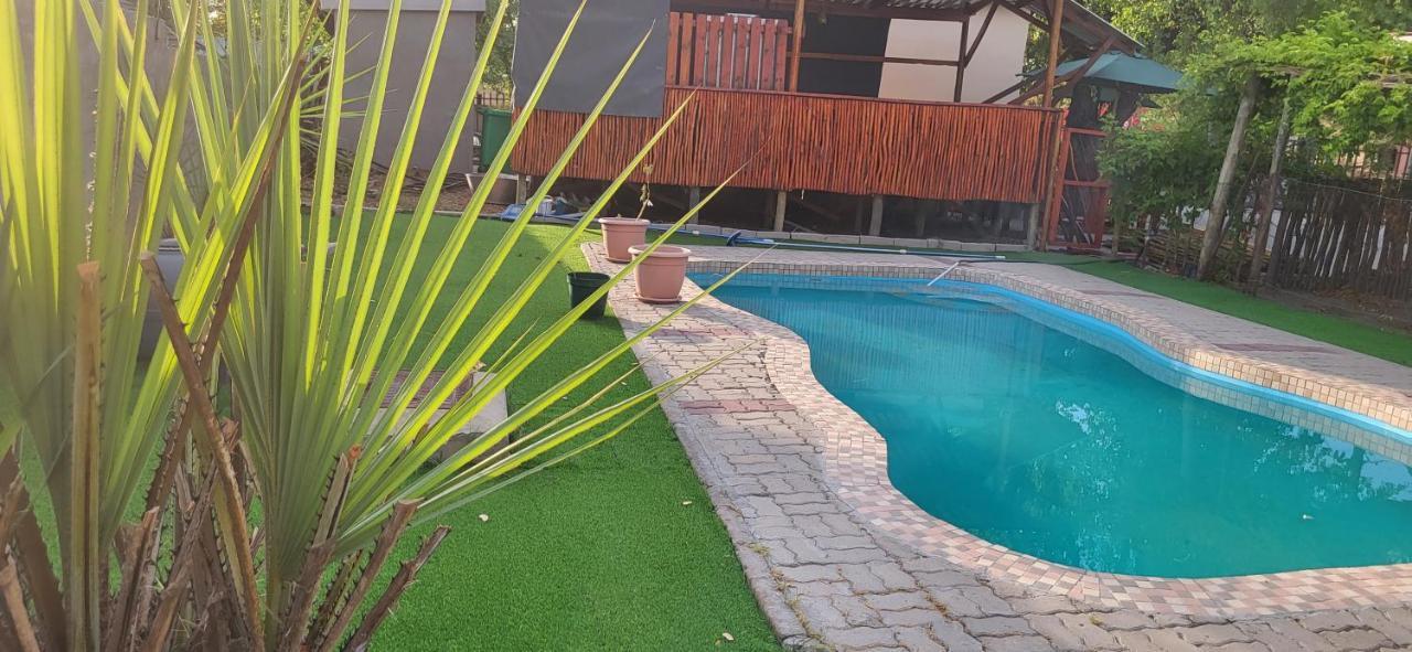 דירות Maun Luxury Oasis מראה חיצוני תמונה